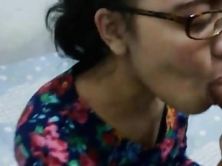 Indonesian nerdy girl blowjob and fuck